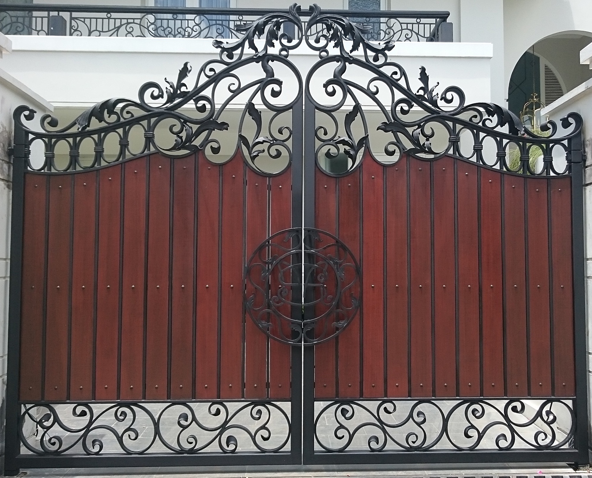 Sturdy Wrought Iron Main Gate